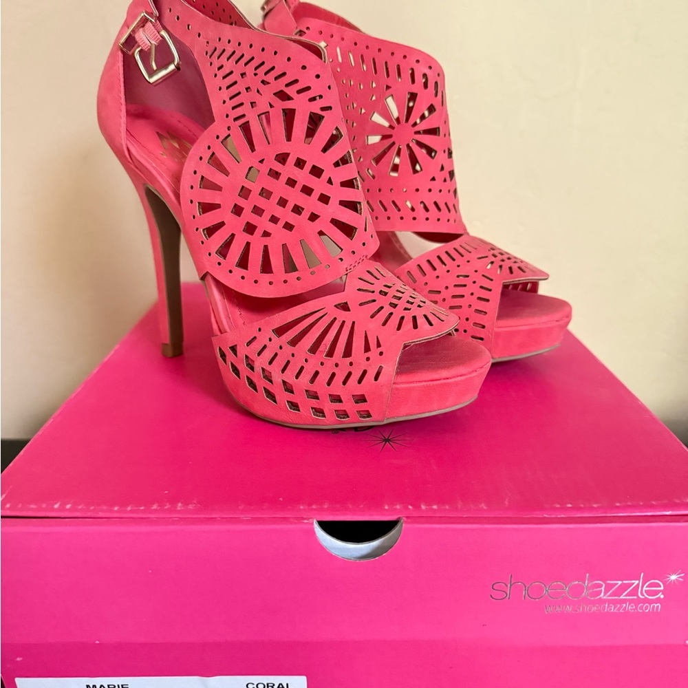 Shoe Dazzle Coral Cutout Heels